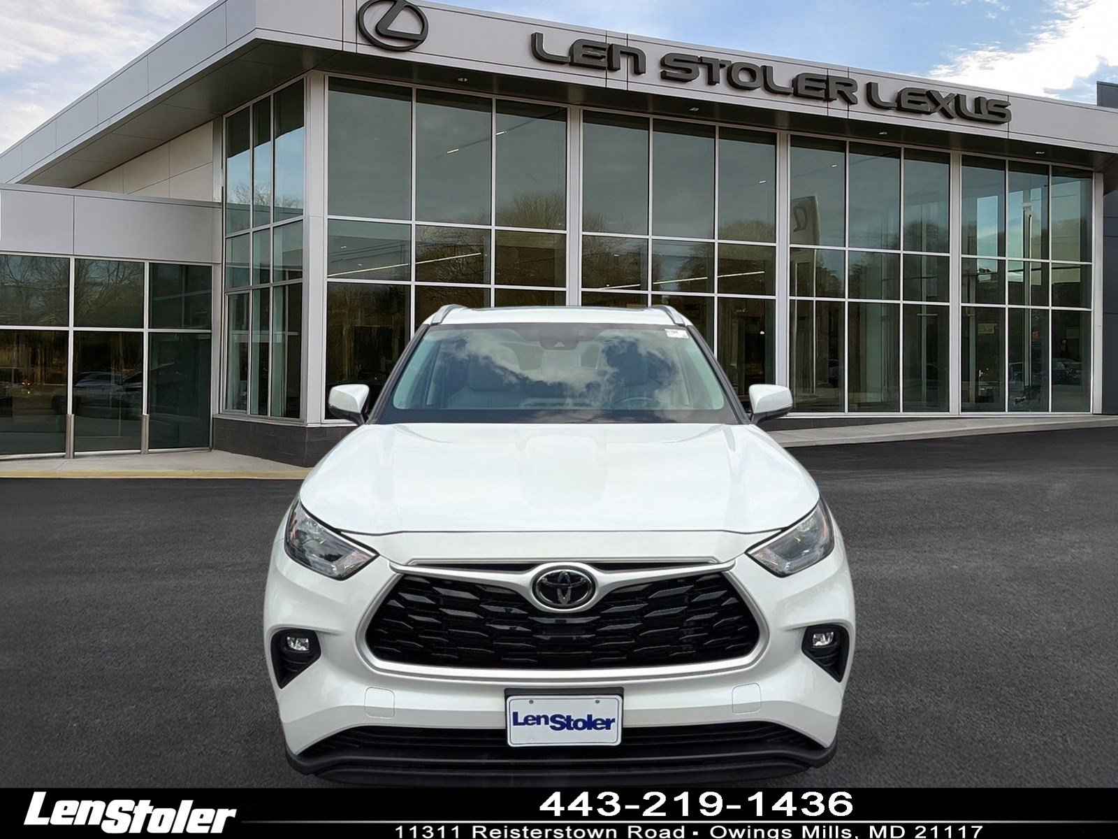 Used 2023 Toyota Highlander XLE AWD/4WD image 8