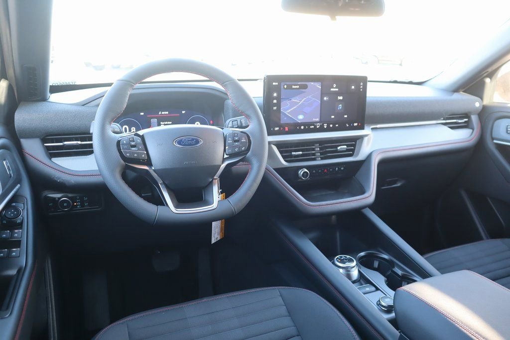 New 2026 Ford Explorer ST-Line image 2