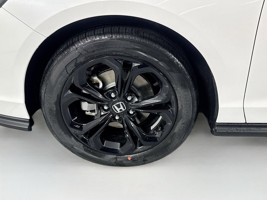 Certified 2025 Honda Accord SE image 13