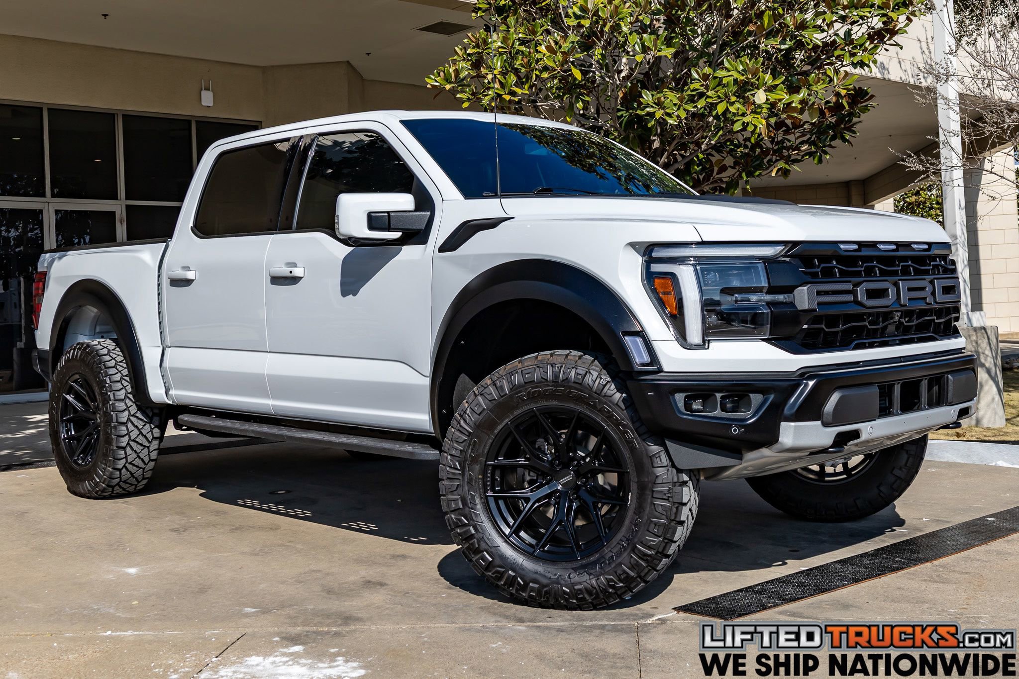 Used 2024 Ford F150 Raptor image 1