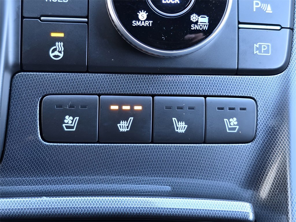 Used 2023 Hyundai Santa Fe Calligraphy image 35