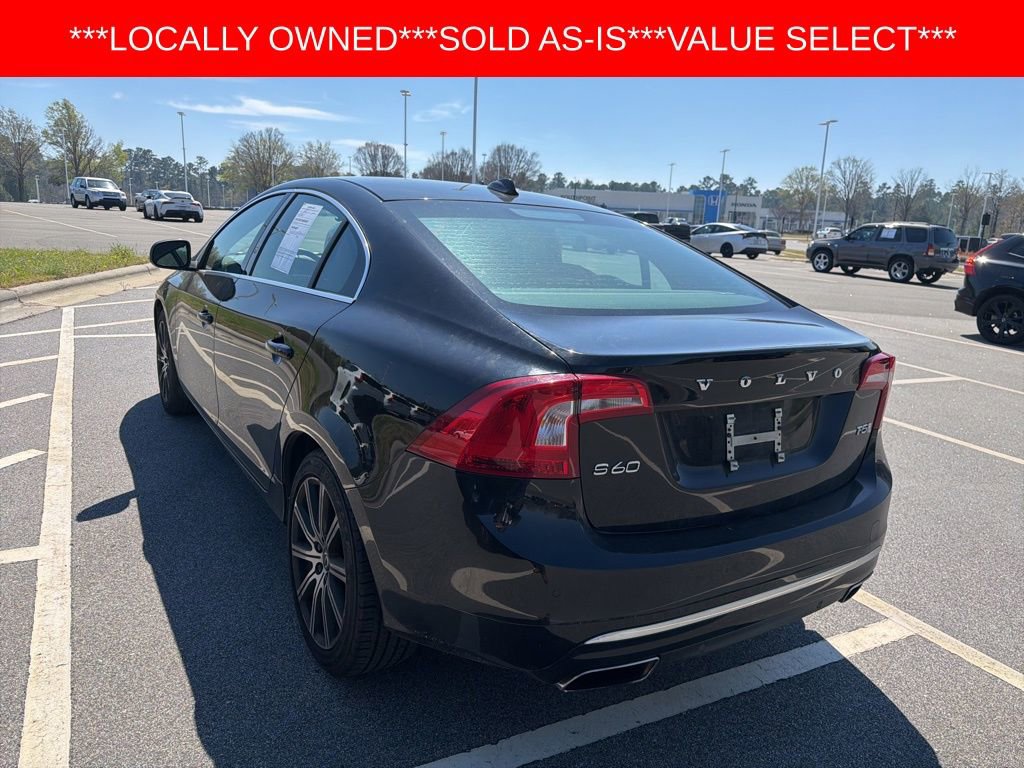 Used 2017 Volvo S60 T5 Inscription w/ Convenience Package image 3