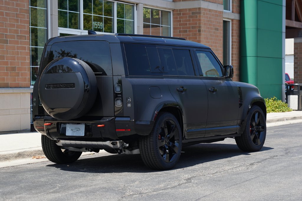 New 2026 Land Rover Defender 110 X AWD/4WD image 6