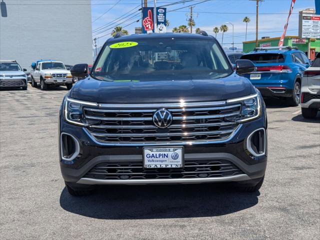 Certified 2025 Volkswagen Atlas SE FWD image 8