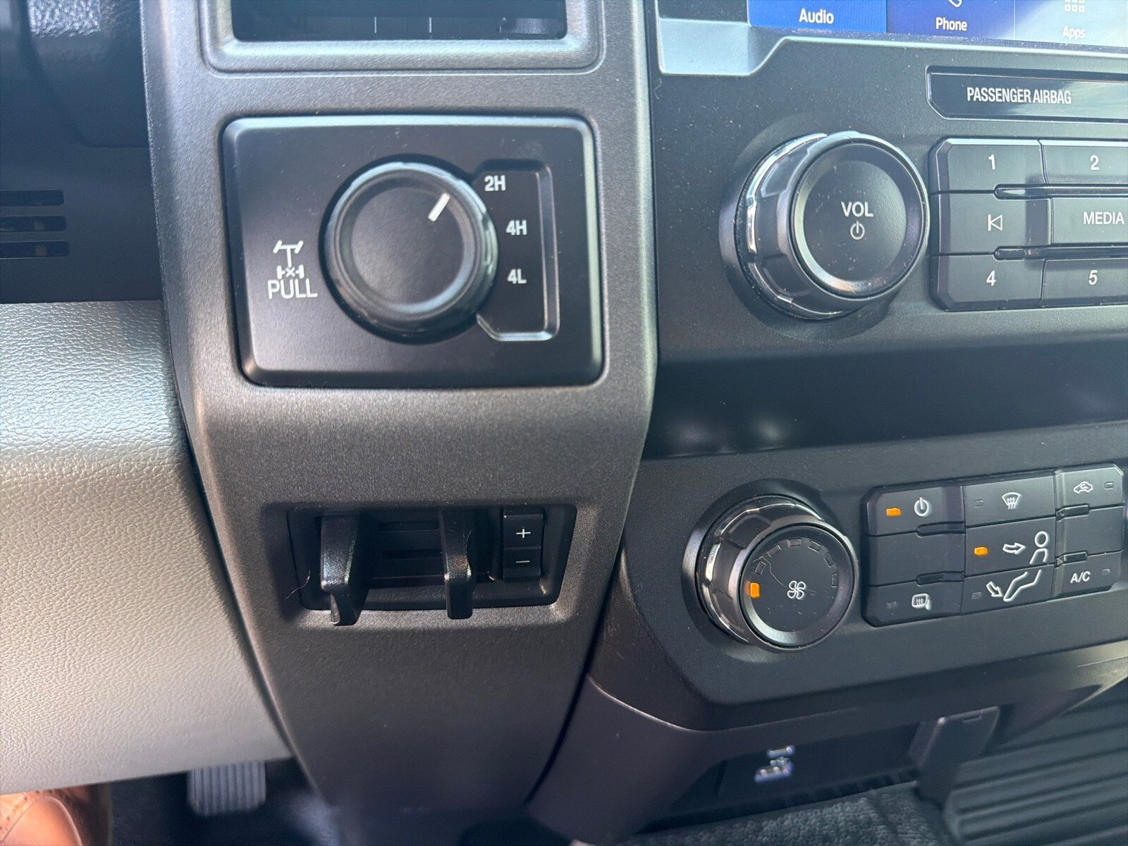 Used 2021 Ford F350 XL w/ Power Equipment Group AWD/4WD image 23