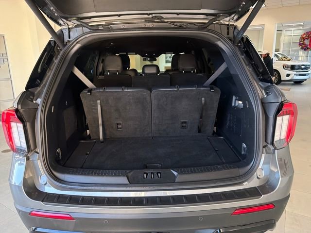 Used 2025 Ford Explorer ST-Line w/ ST-Line Street Pack image 9