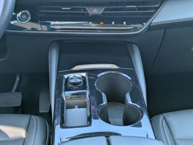Used 2024 Buick Envision Preferred AWD/4WD image 19