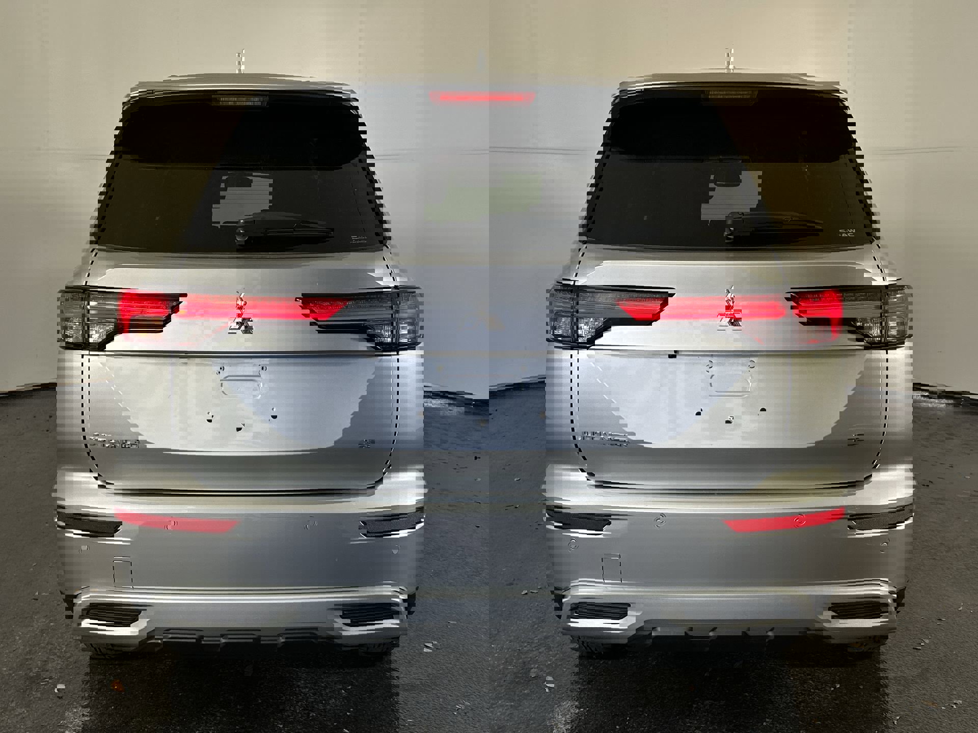 Used 2024 Mitsubishi Outlander SE image 10