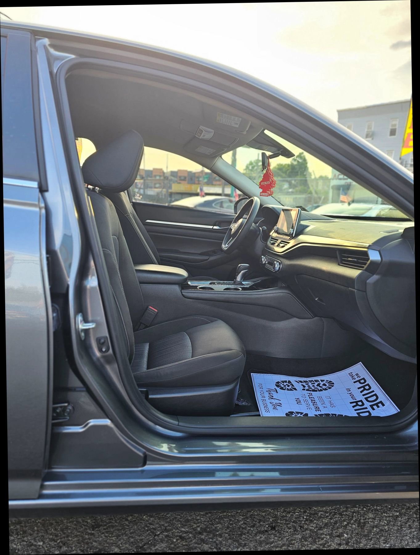 Used 2023 Nissan Altima 2.5 SV image 8
