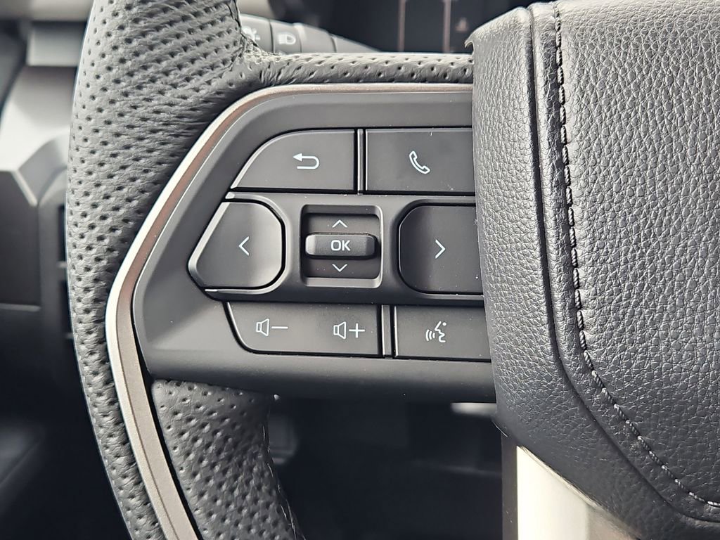 New 2025 Toyota Tacoma SR5 AWD/4WD image 15