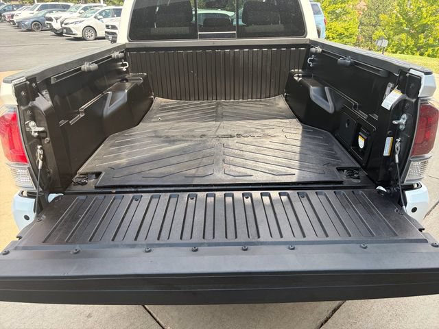 Certified 2023 Toyota Tacoma TRD Off-Road w/ Advanced Technology Package AWD/4WD image 11