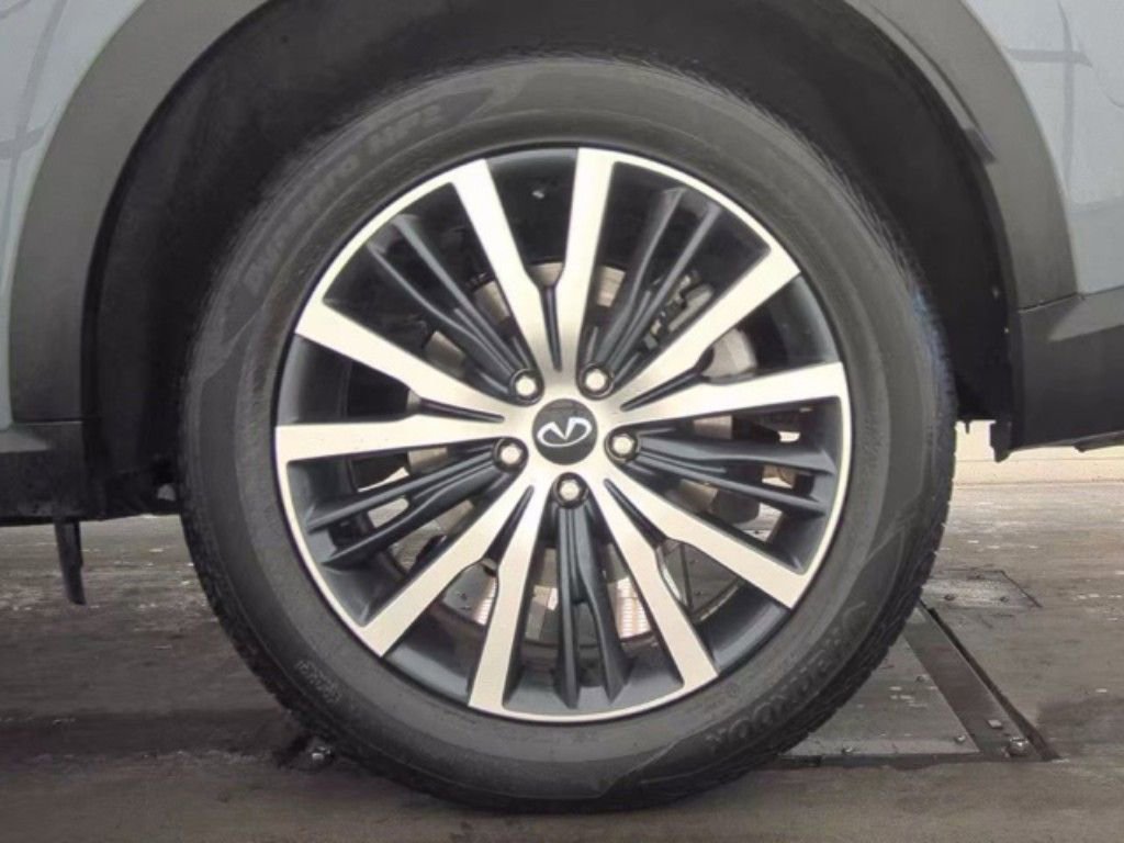 Used 2025 INFINITI QX60 Sensory w/ Vision Package image 22