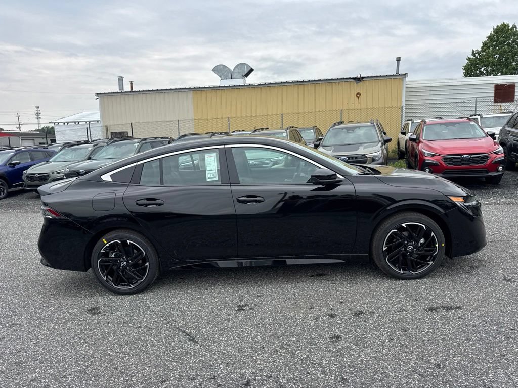 New 2026 Nissan Sentra SR w/ SR Premium Package FWD image 4