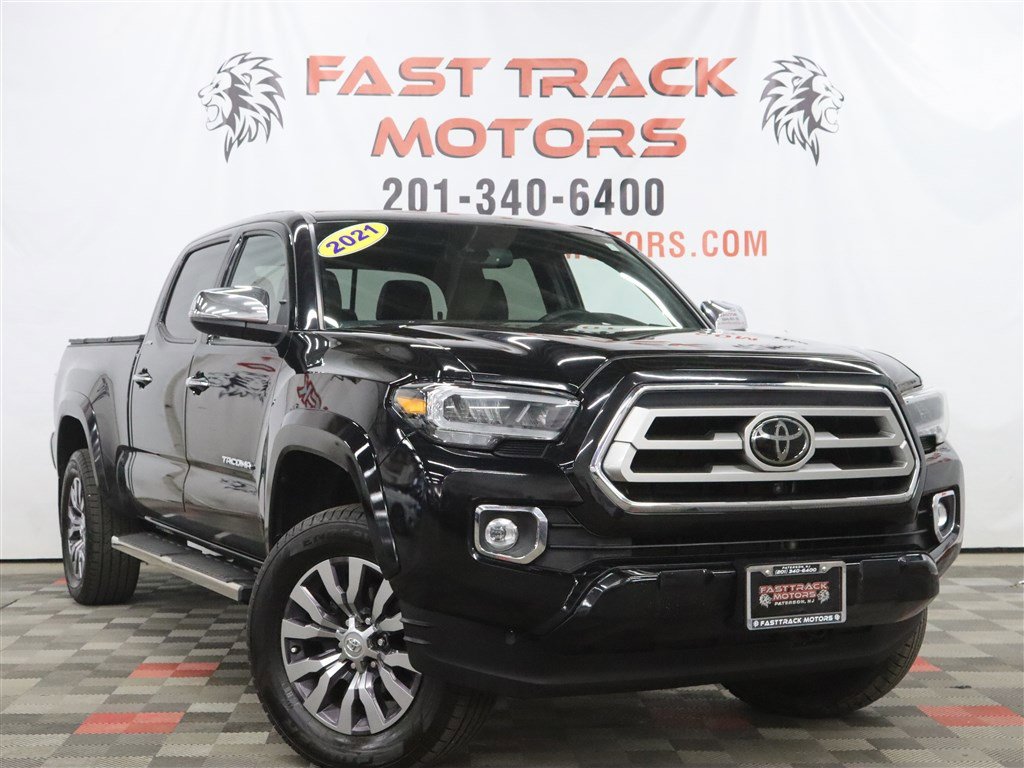 Used 2021 Toyota Tacoma Limited AWD/4WD image 3