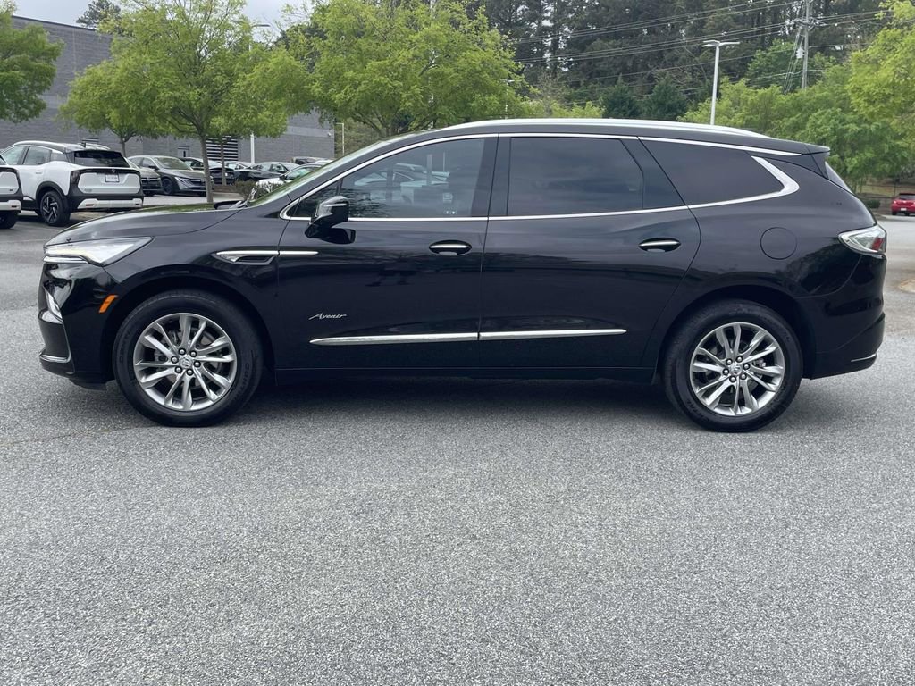 Used 2023 Buick Enclave Avenir w/ Avenir Technology Package FWD image 2