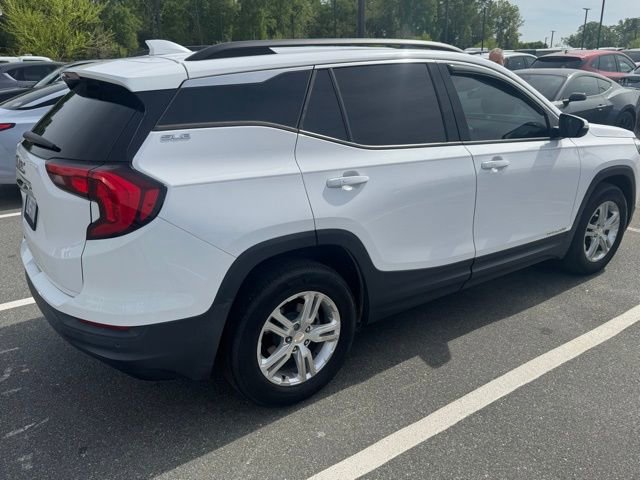 Used 2020 GMC Terrain SLE w/ Driver Convenience Package image 4