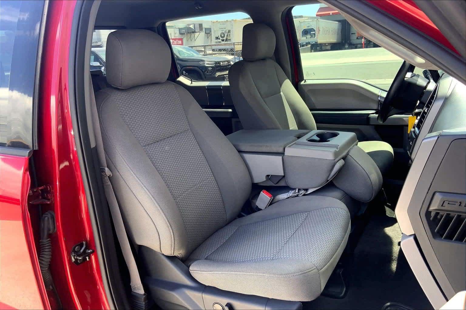 Used 2020 Ford F150 XLT w/ Equipment Group 302A Luxury AWD/4WD image 13