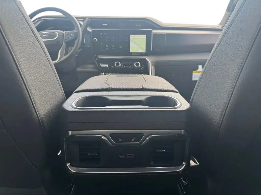 New 2026 GMC Sierra 3500 Denali w/ LPO, Black Badging Package AWD/4WD image 21