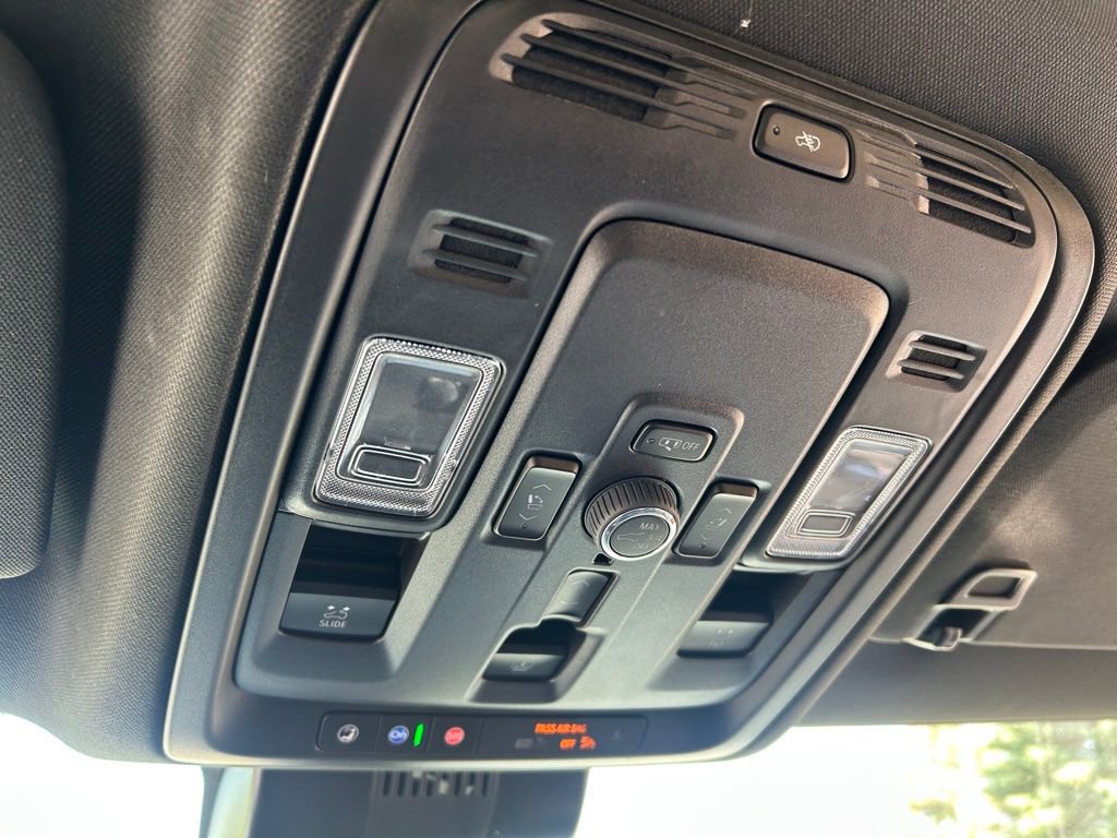 Used 2025 GMC Yukon XL AT4 Ultimate w/ LPO, AT4 Appearance Package AWD/4WD image 66