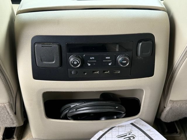 Used 2018 GMC Yukon Denali w/ Denali Ultimate Package AWD/4WD image 17