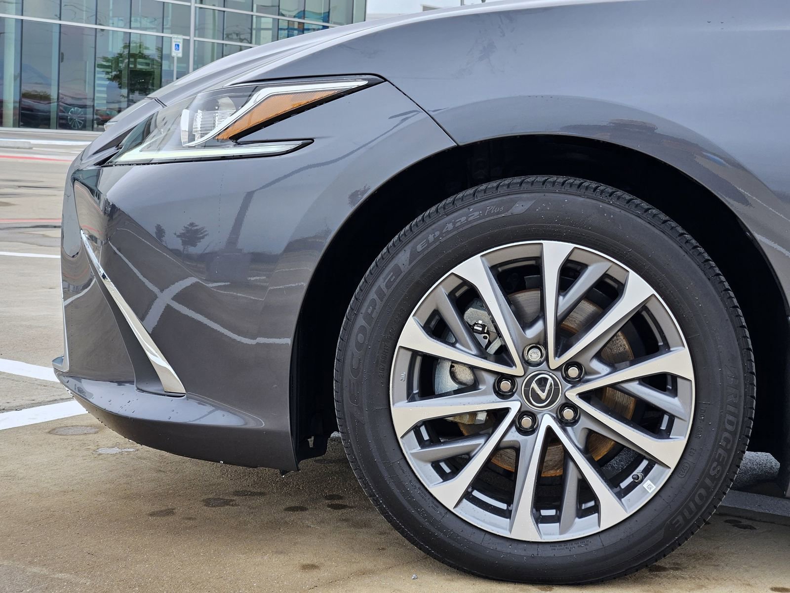 Used 2025 Lexus ES 350 w/ Accessory Package (Z2) FWD image 13