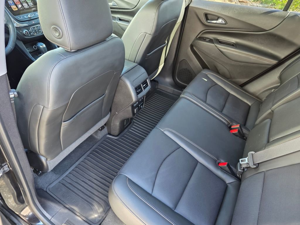 Used 2018 Chevrolet Equinox Premier image 14