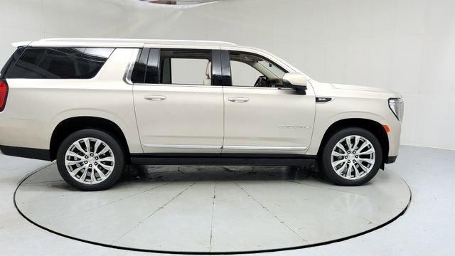 Used 2022 GMC Yukon XL Denali image 6