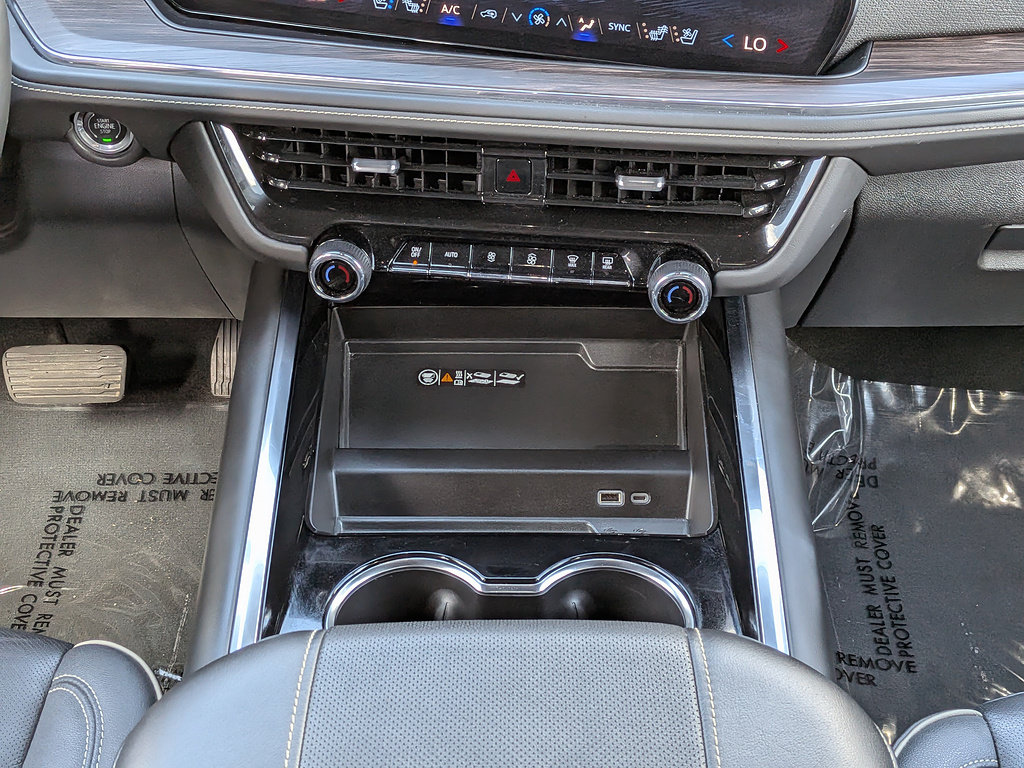 Certified 2025 Chevrolet Suburban Premier AWD/4WD image 18
