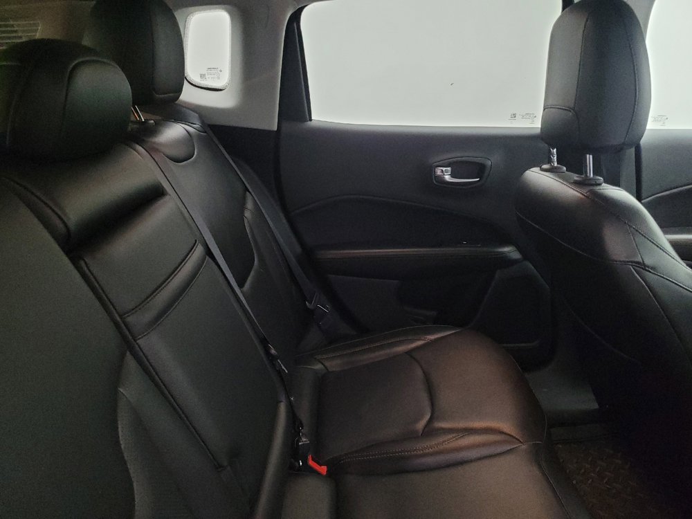 Used 2018 Jeep Compass Limited w/ Navigation Group image 19