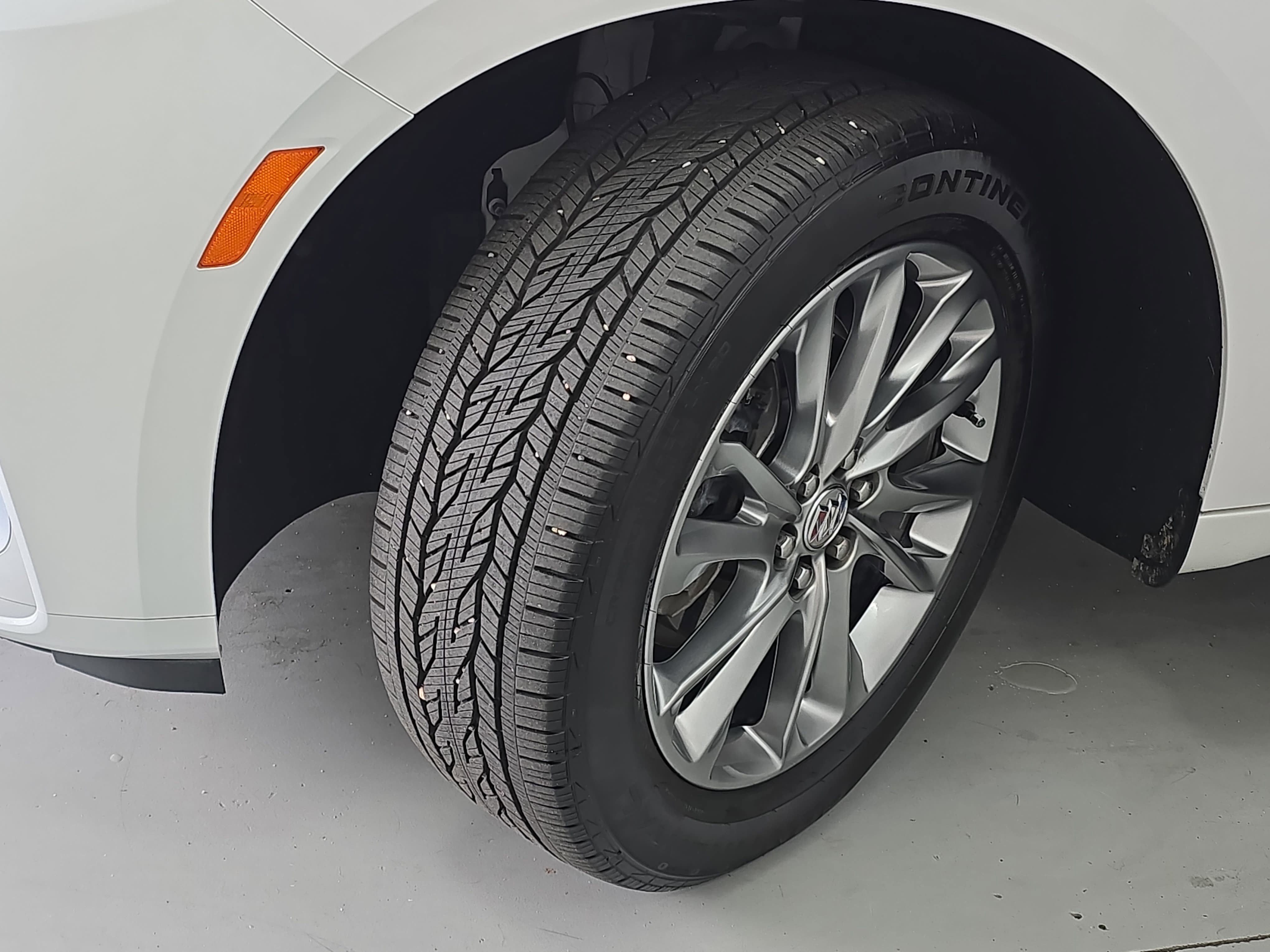 Used 2024 Buick Enclave Avenir w/ Avenir Technology Package FWD image 34
