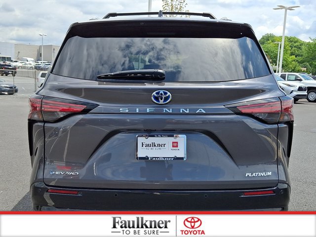 Certified 2025 Toyota Sienna Platinum AWD/4WD image 5
