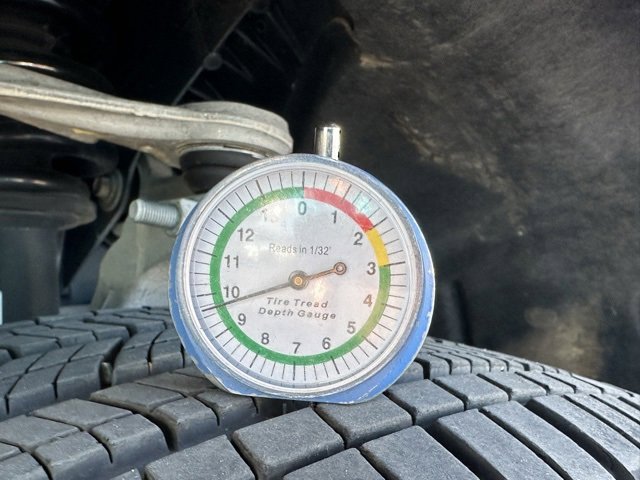 Used 2024 Jeep Grand Cherokee L Limited w/ Luxury Tech Group II image 37