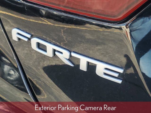 Used 2022 Kia Forte LXS w/ LXS Technology Package image 7