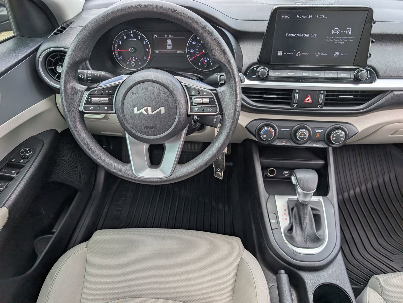 Used 2022 Kia Forte LXS FWD image 9