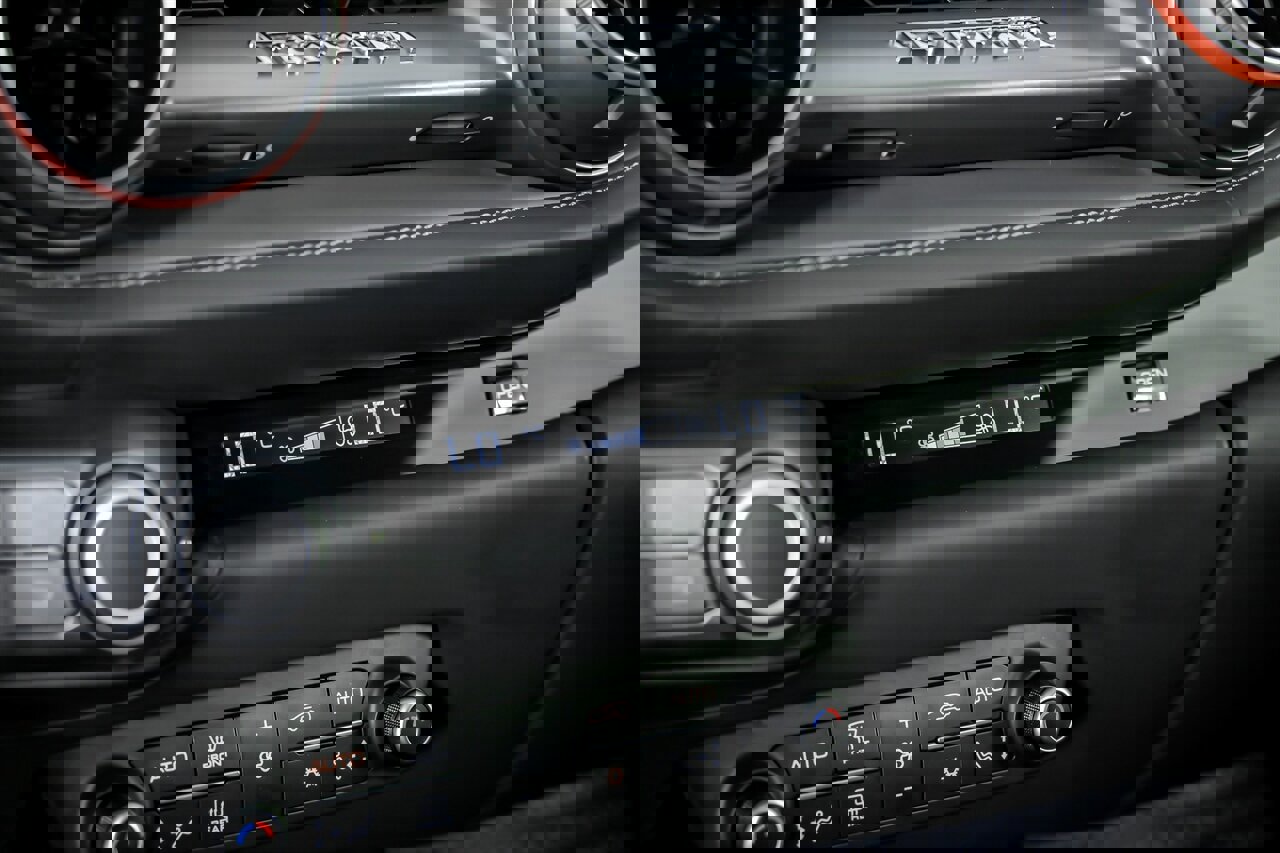 Used 2019 Ferrari 812 Superfast image 33