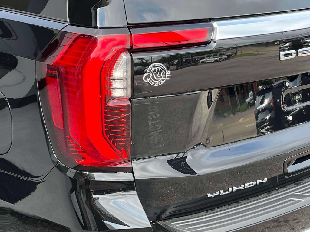 New 2026 GMC Yukon Denali w/ Sun & Power Step Package AWD/4WD image 10