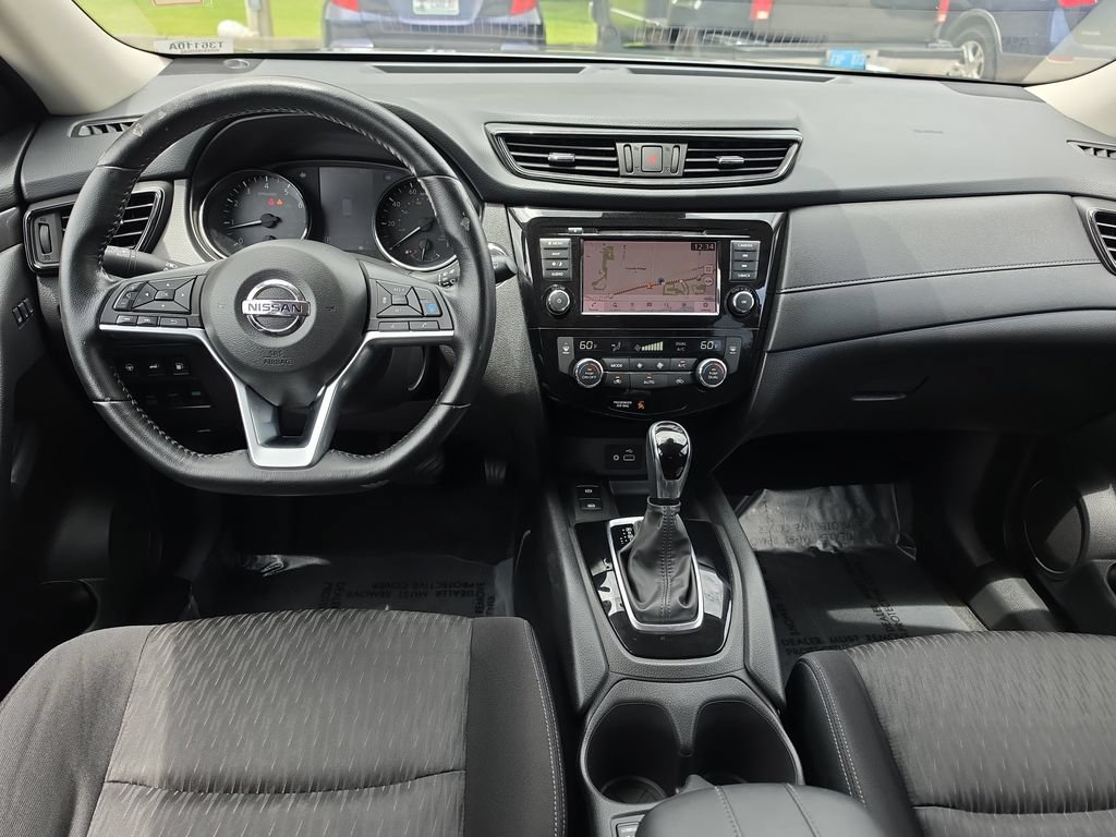 Used 2020 Nissan Rogue SV w/ Premium Package AWD/4WD image 26