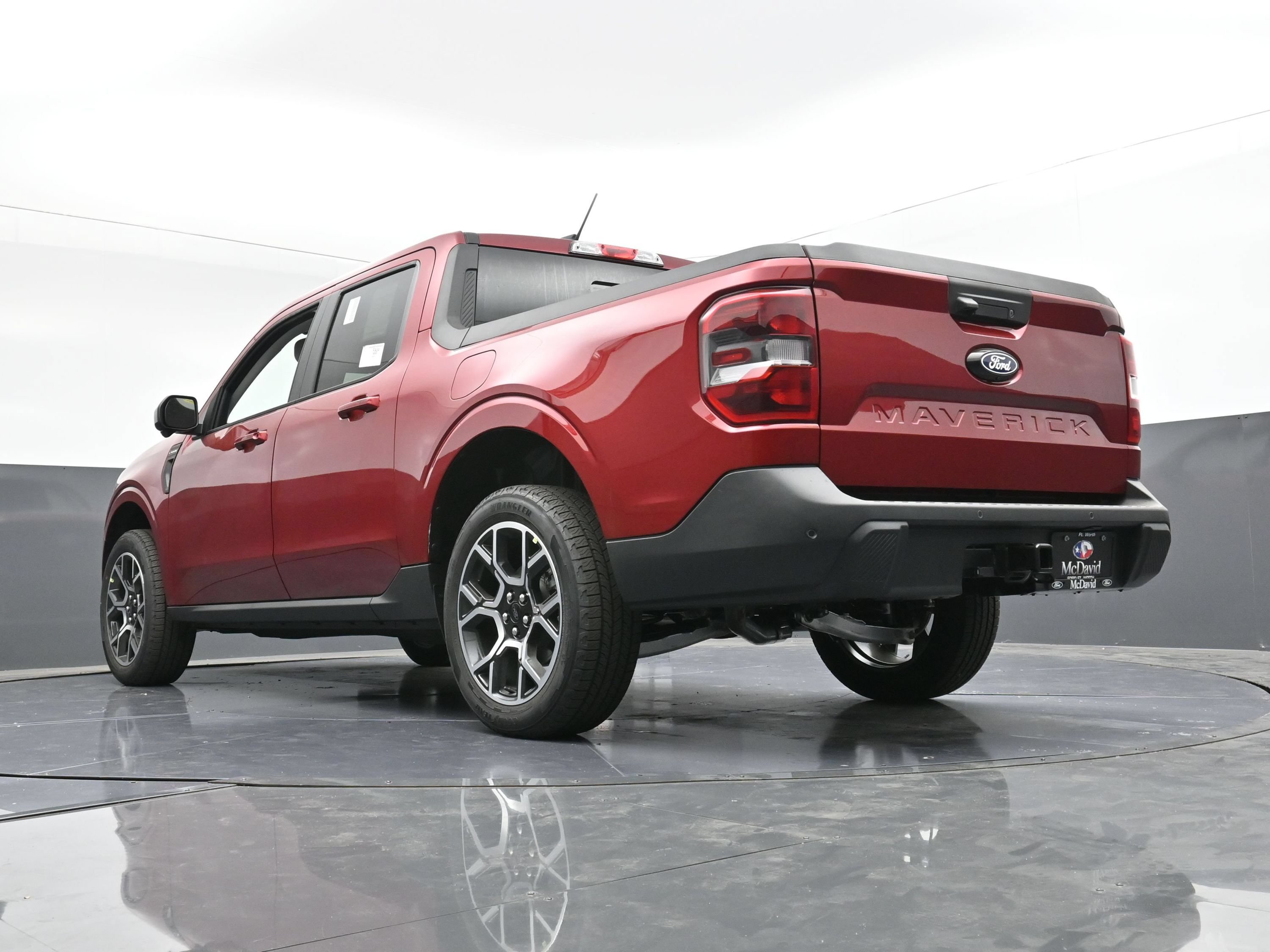 Used 2025 Ford Maverick Lariat AWD/4WD image 14