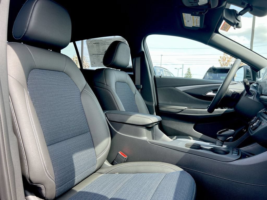 New 2026 Buick Envista Sport Touring w/ Convenience I Package FWD image 22