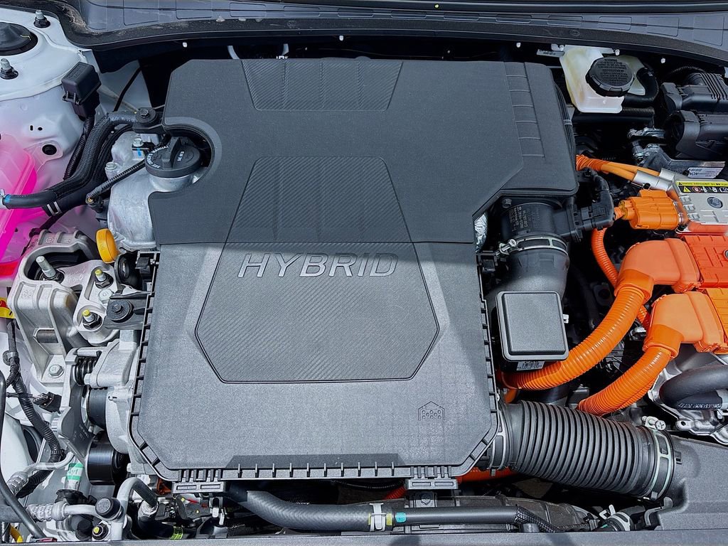 New 2025 Hyundai Elantra SEL image 29