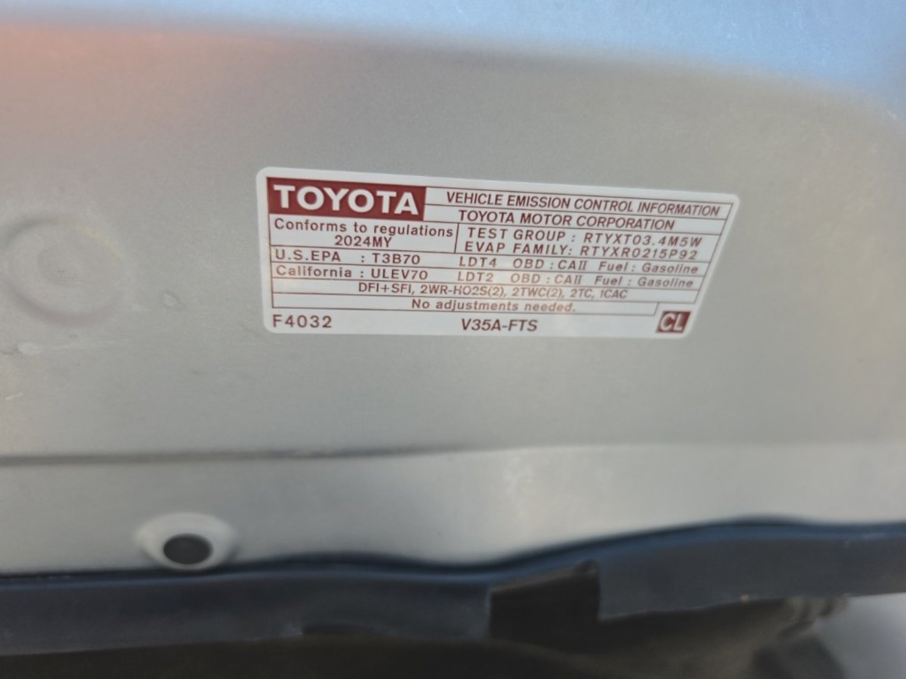 Used 2024 Toyota Tundra Limited w/ Power Package AWD/4WD image 11