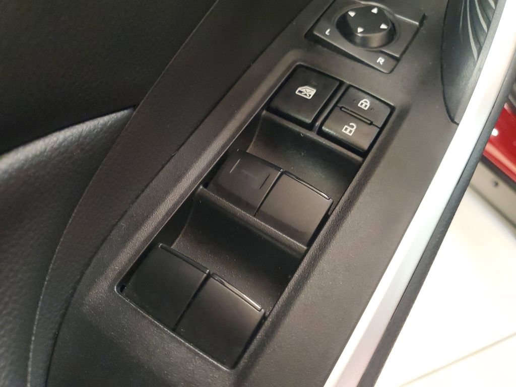 Used 2023 Toyota RAV4 LE image 18