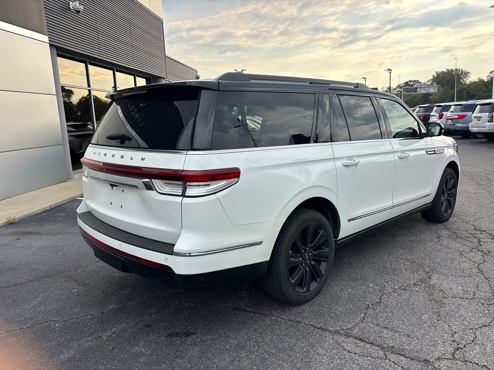 Used 2023 Lincoln Navigator L Black Label AWD/4WD image 7