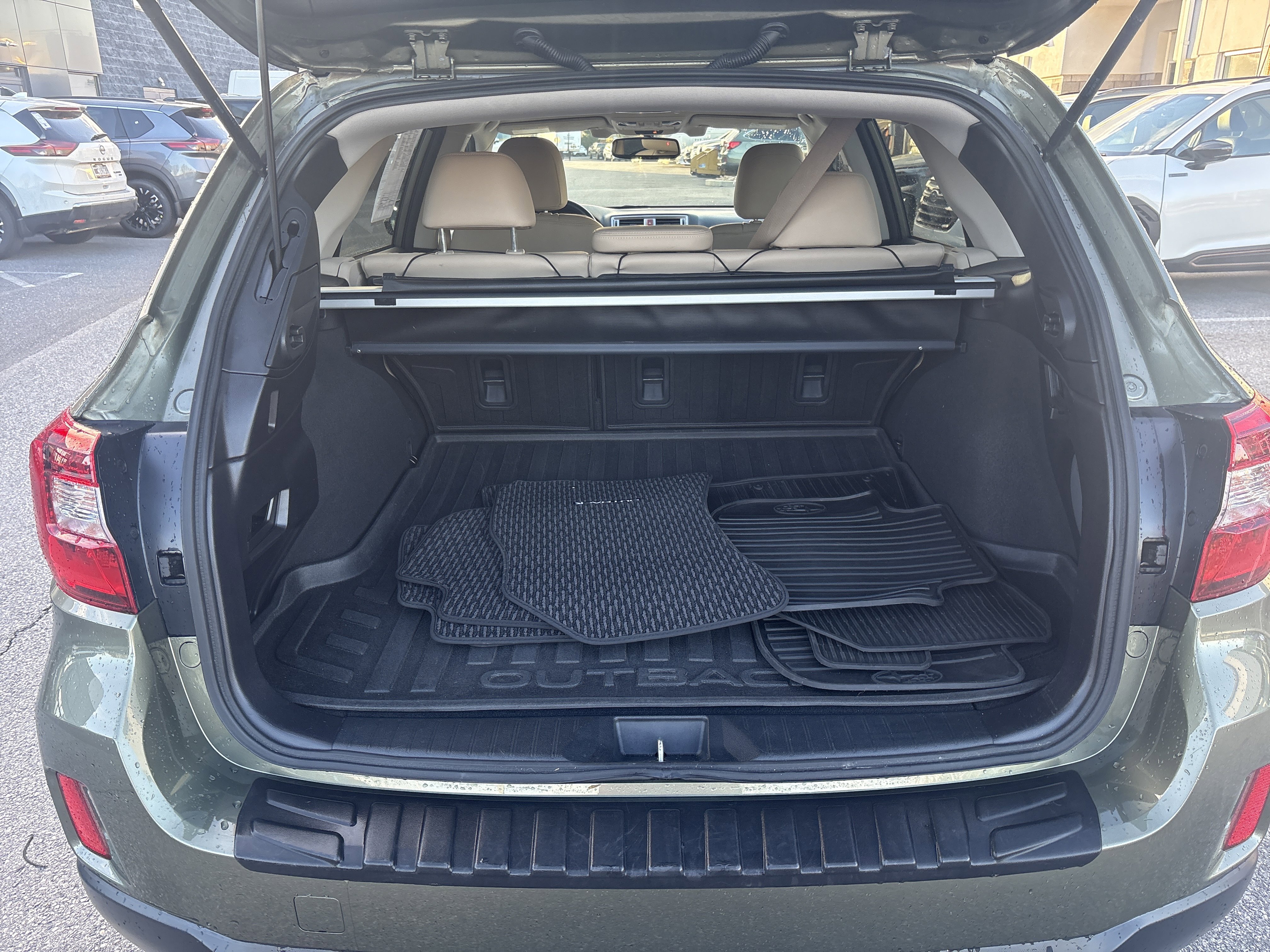 Used 2016 Subaru Outback 2.5i Limited image 14