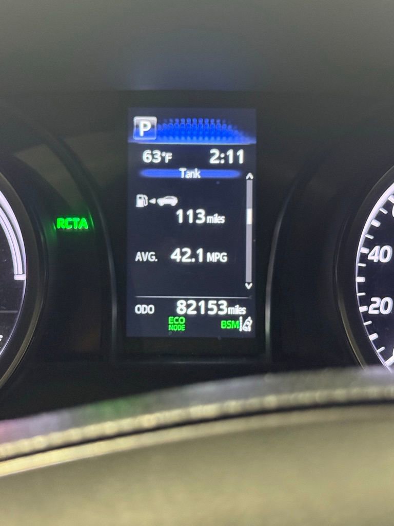 Used 2022 Toyota Camry SE w/ Audio Upgrade Package FWD image 12