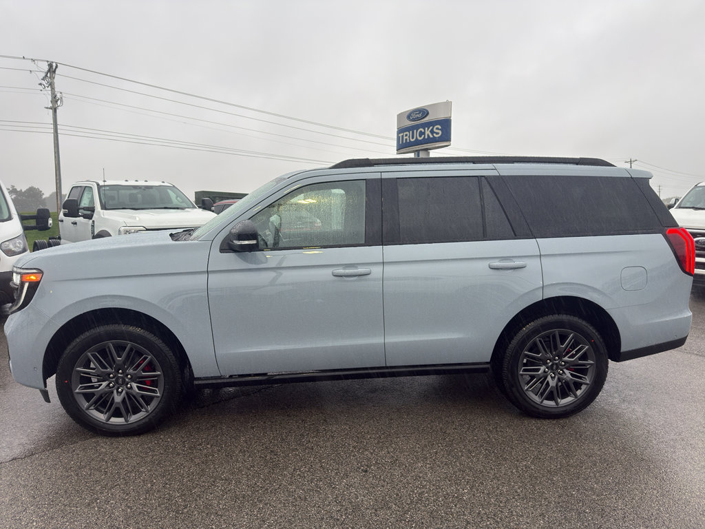 New 2025 Ford Expedition Platinum w/ Stealth Performance Package image 9