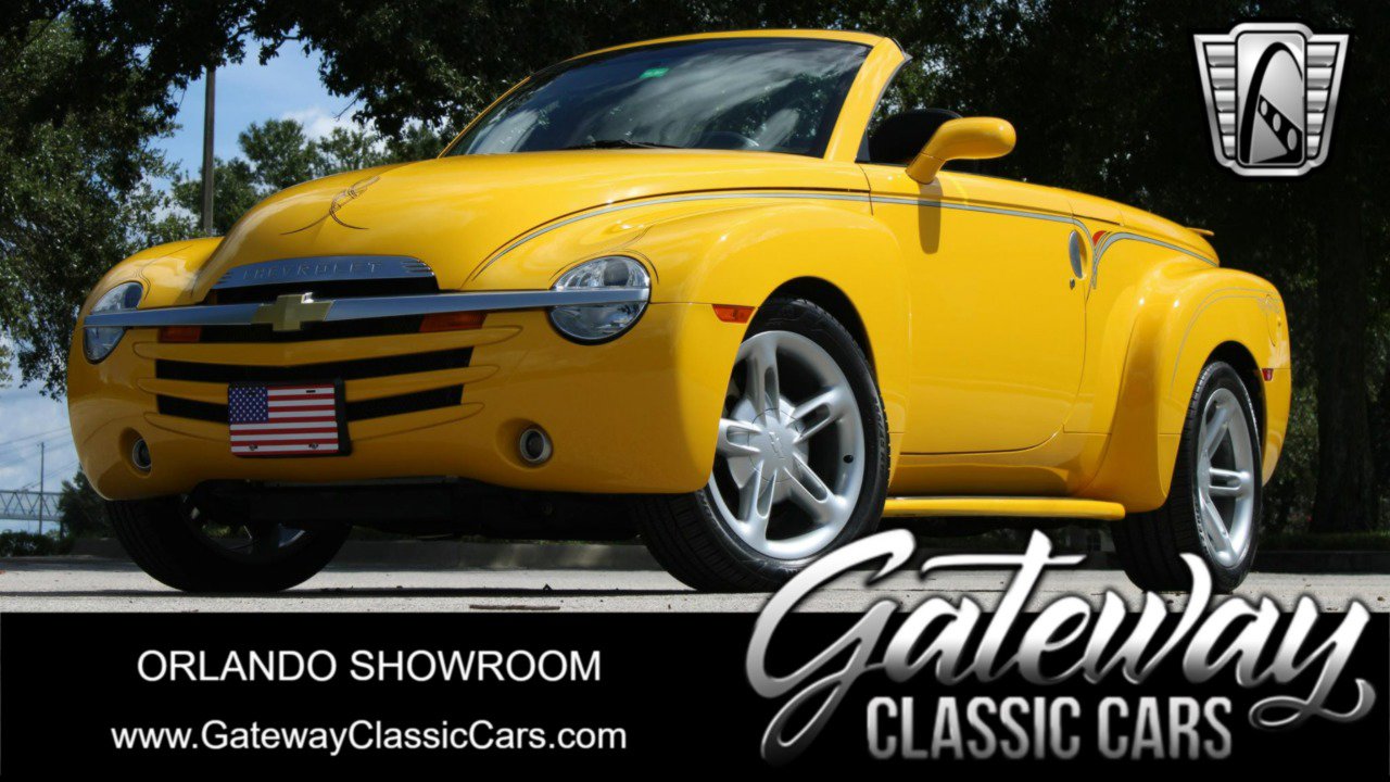 Used 2005 Chevrolet SSR w/ Preferred Equipment Group video 1