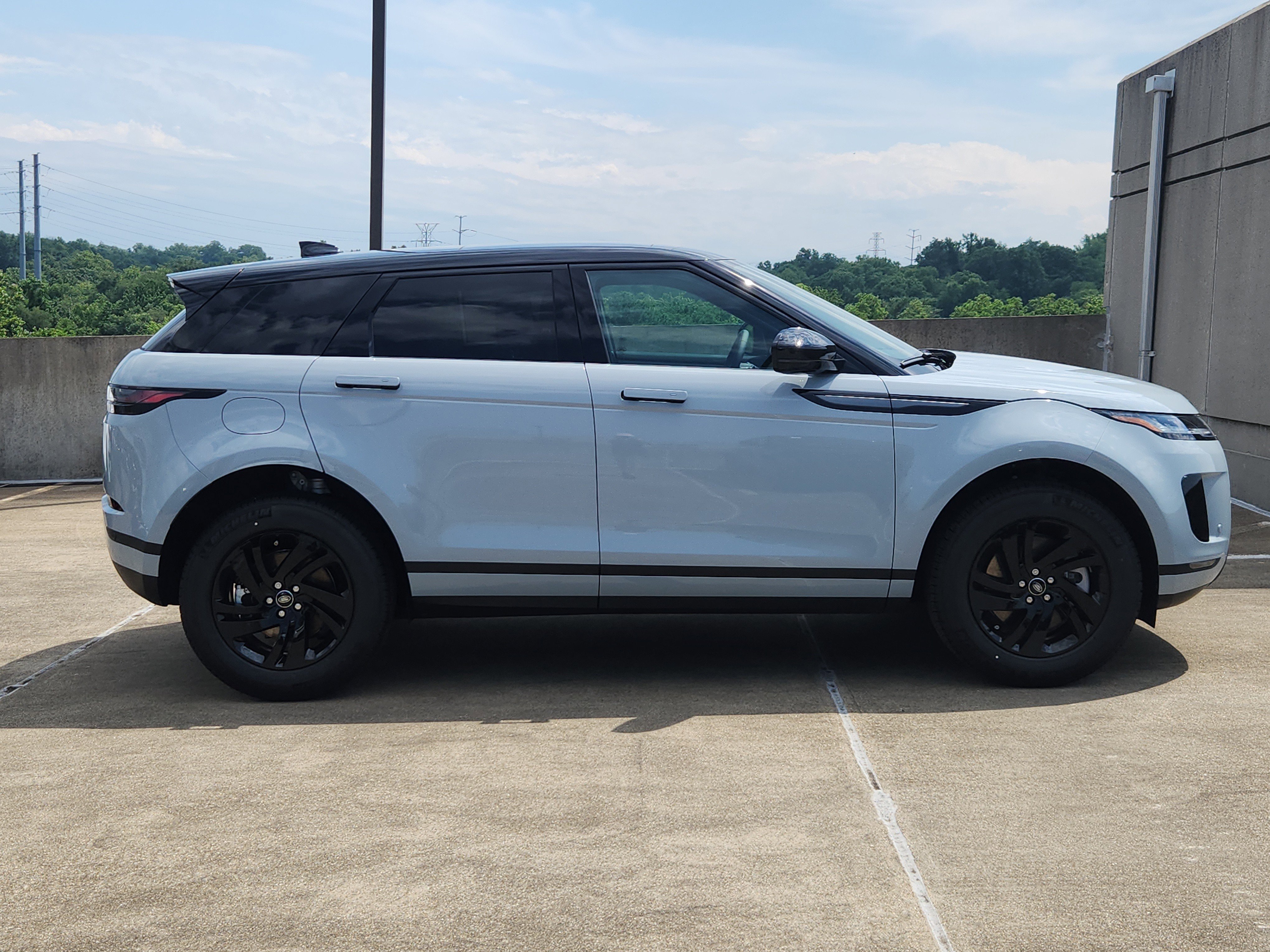 New 2026 Land Rover Range Rover Evoque S image 11