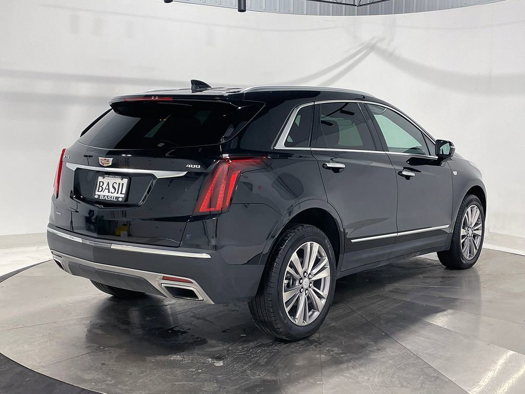 Used 2025 Cadillac XT5 Premium Luxury image 11