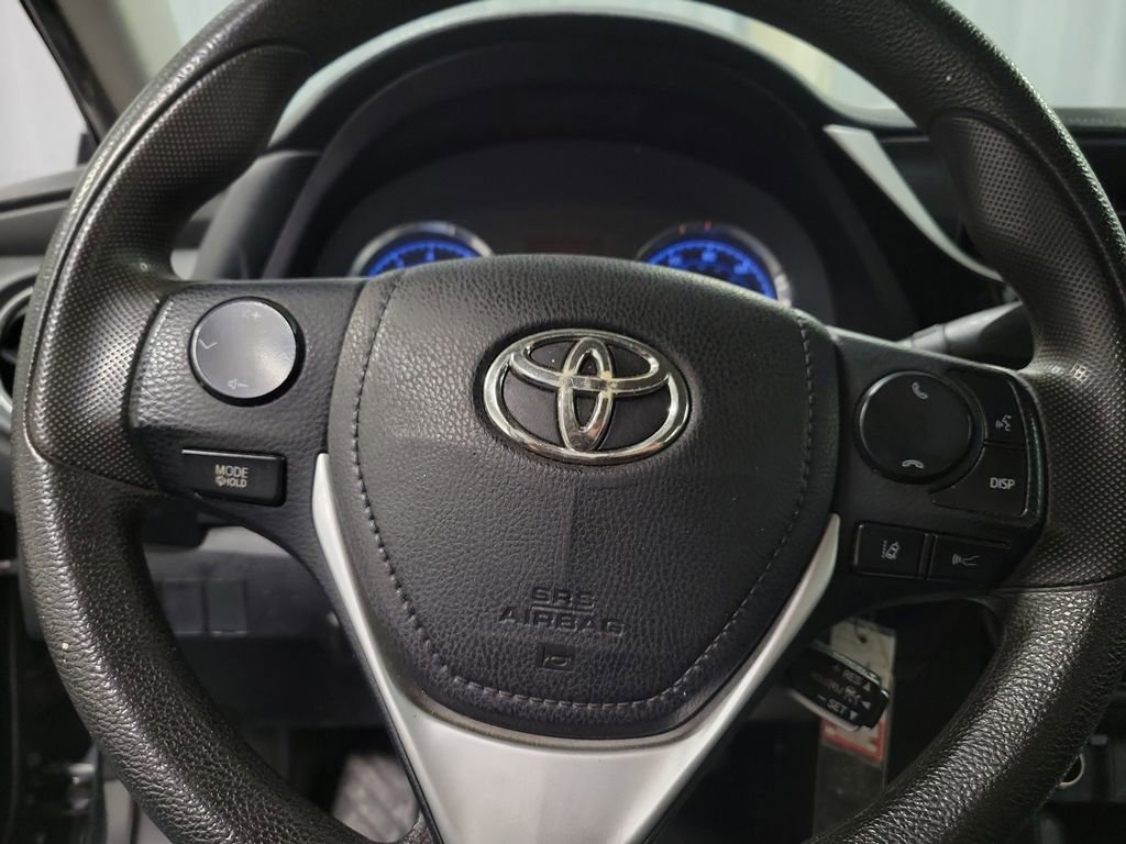 Used 2019 Toyota Corolla LE image 17